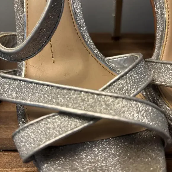 Gianni Bini Women's Size 7.5 M Glitter Silve Ankle Strappy Platform Sandals - Picture 3 of 9